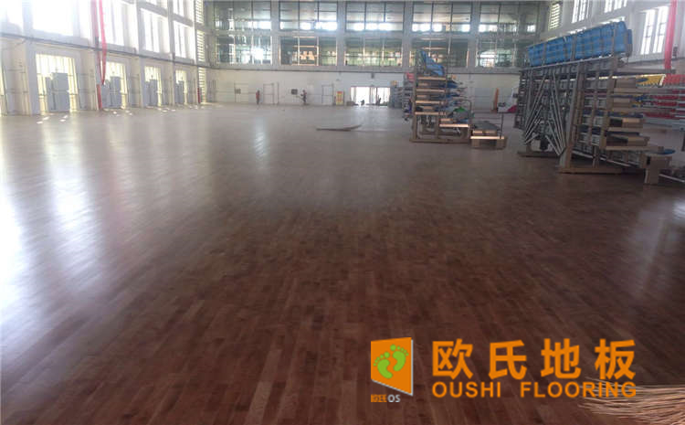 专用篮球木地板怎么维护