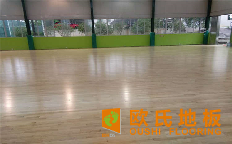 橡胶木价格是多少钱？运动木地板