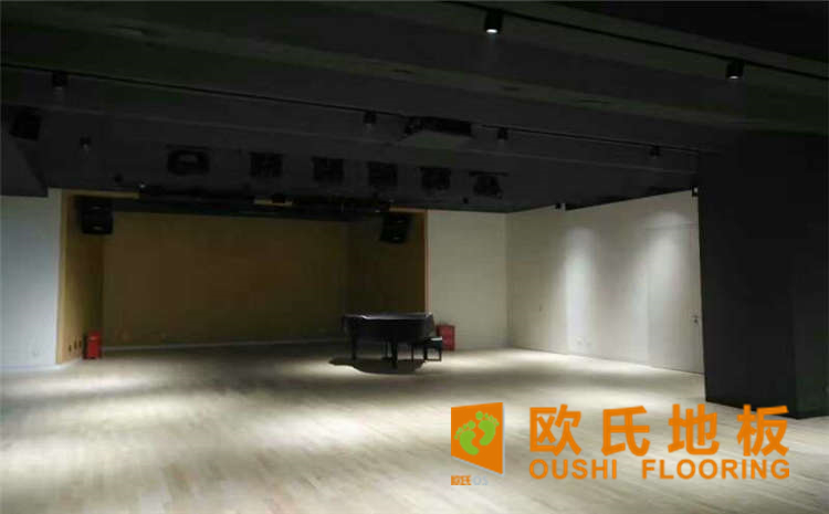 拼装篮球场木地板防潮