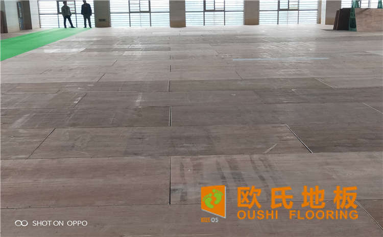 专用篮球木地板怎么维护